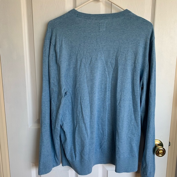 GAP Sweater - Picture 2 of 2